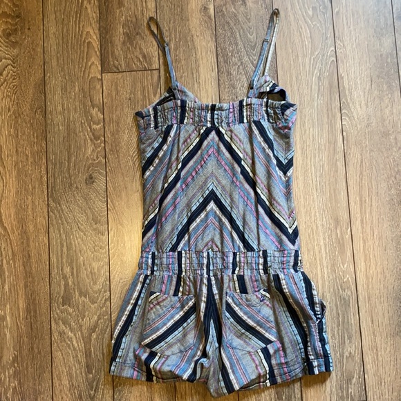 Billabong one piece - Picture 4 of 4